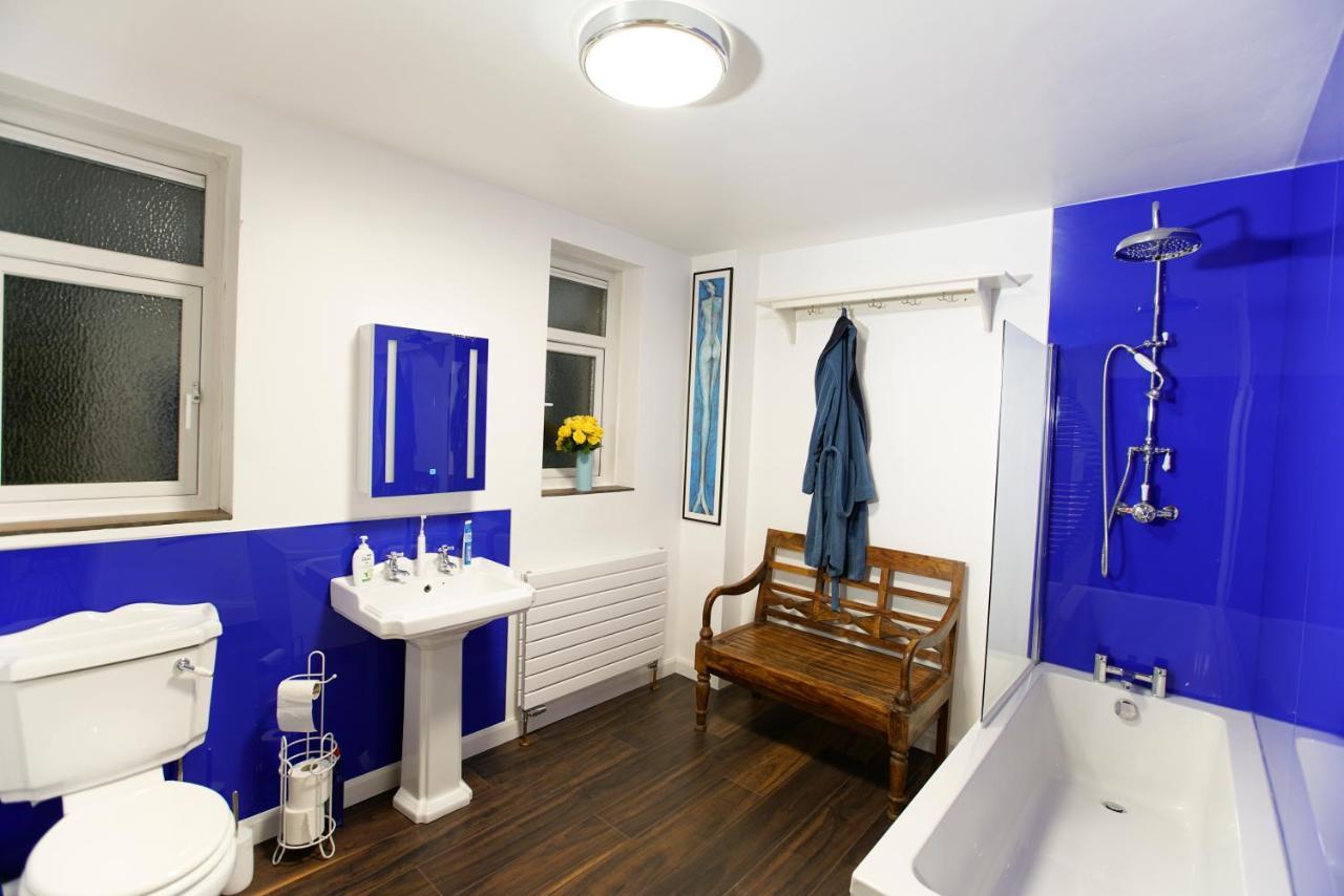Seafarer'S View - 6 Bedroom Townhouse In Cowes, Parking & Seaviews. 카우즈 외부 사진