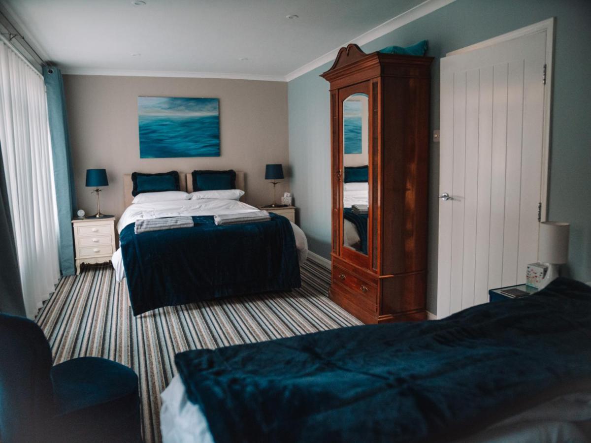Seafarer'S View - 6 Bedroom Townhouse In Cowes, Parking & Seaviews. 카우즈 외부 사진