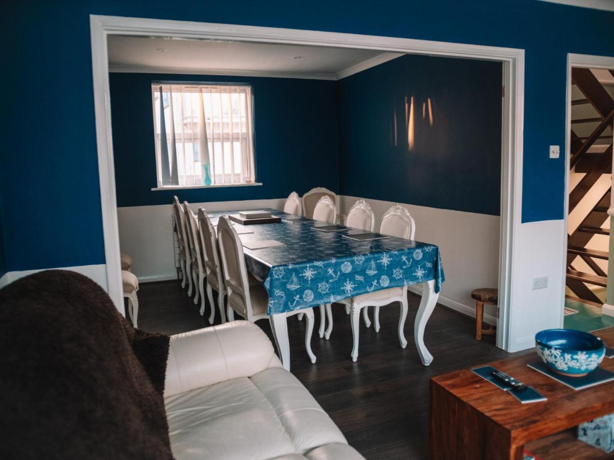 Seafarer'S View - 6 Bedroom Townhouse In Cowes, Parking & Seaviews. 카우즈 외부 사진