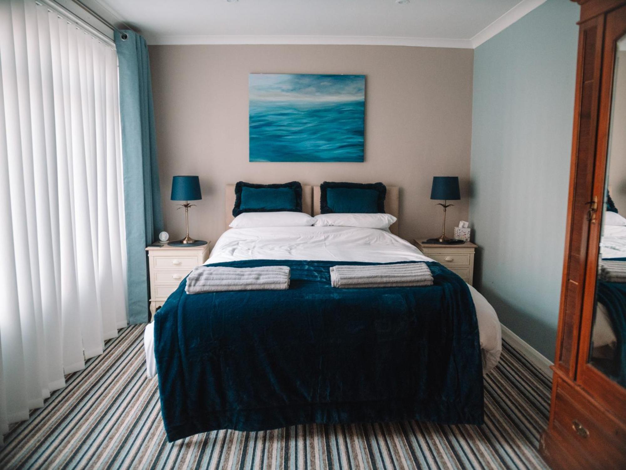 Seafarer'S View - 6 Bedroom Townhouse In Cowes, Parking & Seaviews. 카우즈 외부 사진